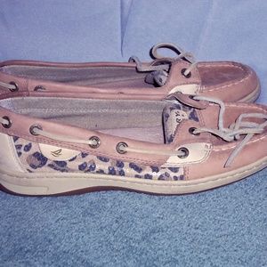 Sperry Woman's Shoes Size 7.5